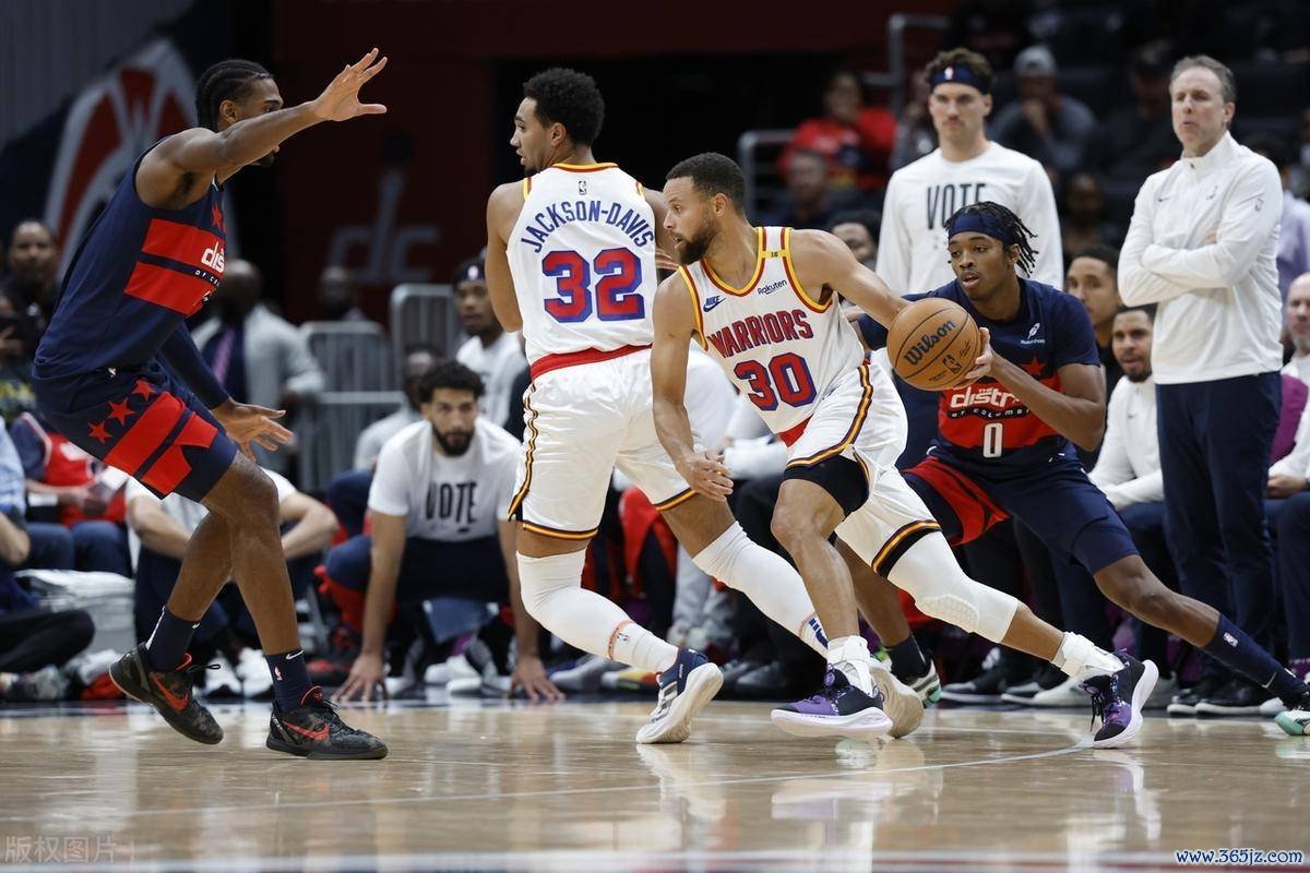 NBA11月5日战报:骑士雷霆独孤求败,湖东说念主爆冷,爵士赢首胜